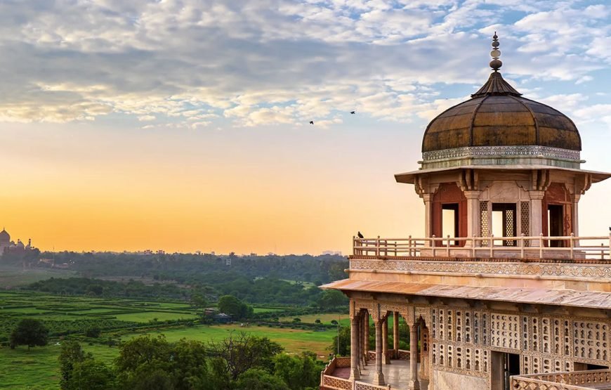 Private Day-Trip to Agra from New Delhi Including Taj Mahal and Agra Fort